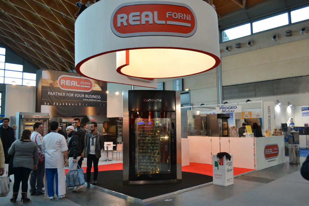Real Forni. ���� �����.